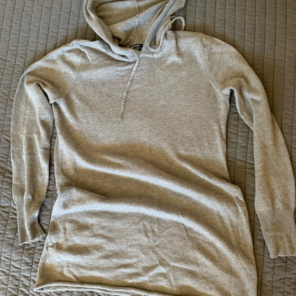 Gap maternity hooded sweater - Size S